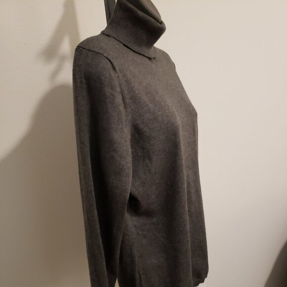 (EUC) Talbots Gray Long Sleeve Turtleneck Sweater (Size: Large) - Picture 4 of 8